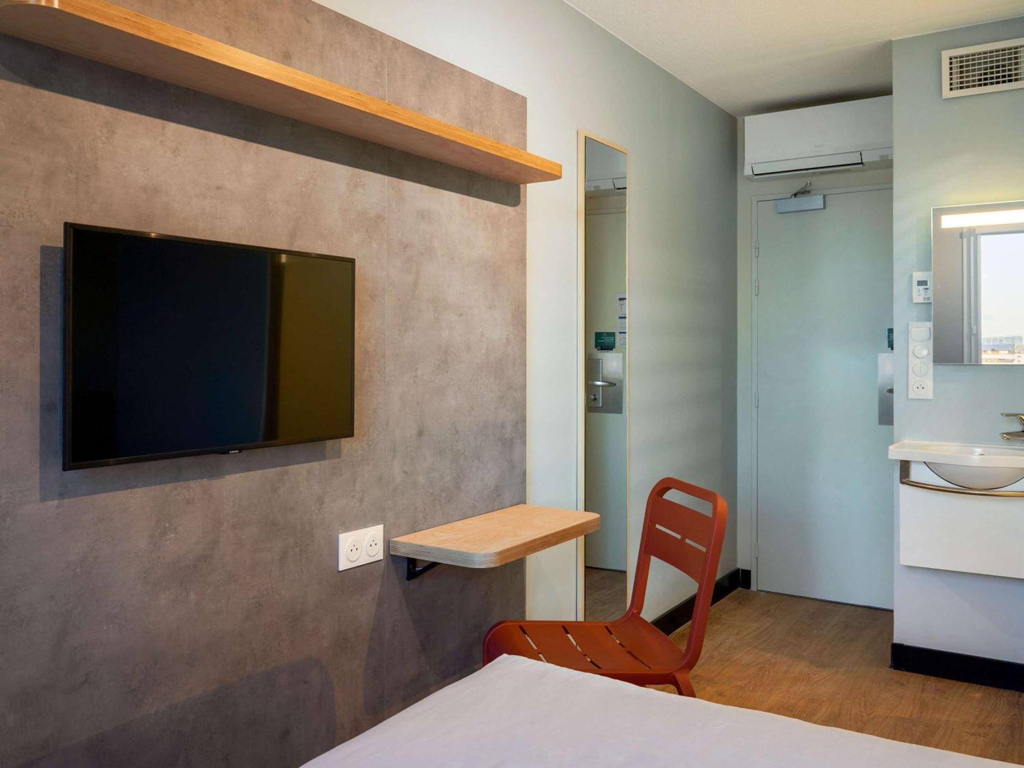 Ibis Budget Issy Les Moulineaux Paris Ouest מראה חיצוני תמונה